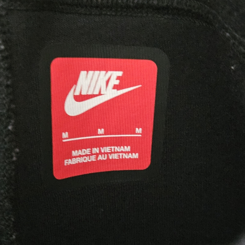 NWOT Nike Tech Fleece Jogger Shorts - Picture 5 of 5